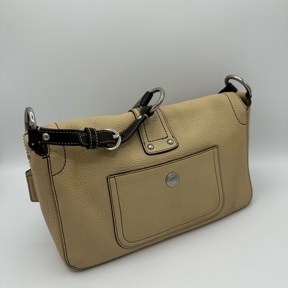 📸SALE📸 Coach Chelsea Tan Pebbled Leather Hobo Flap Shoulder Bag (#F10893) - Picture 3 of 16